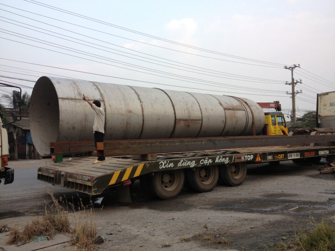 xe chở hàng quá khổ là gì