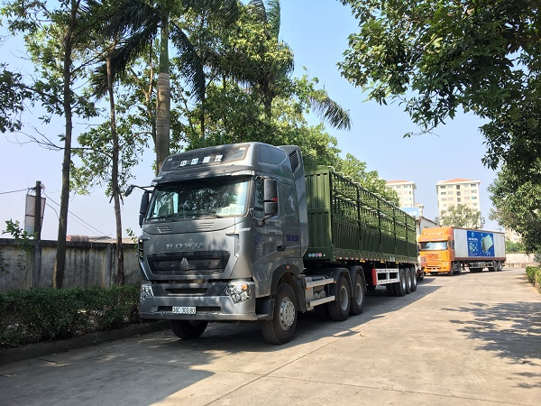 Xe Đầu Kéo Mooc Sàn