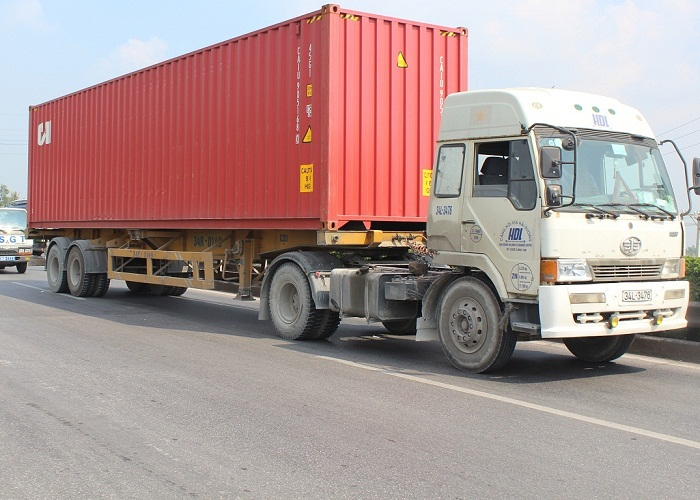 Sự Khác Biệt Giữa Xe Đầu Kéo Và Xe Container