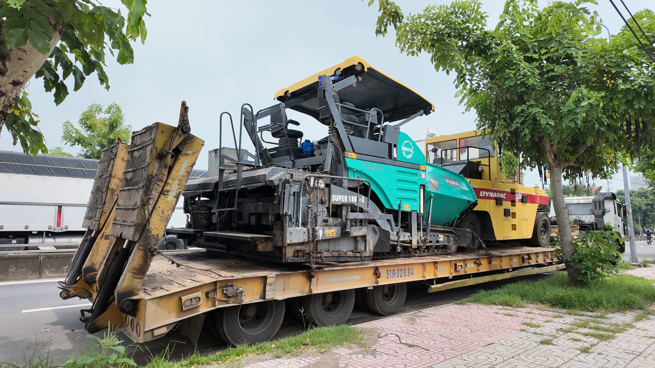 Vận chuyển hàng quá khổ quá tải toàn quốc