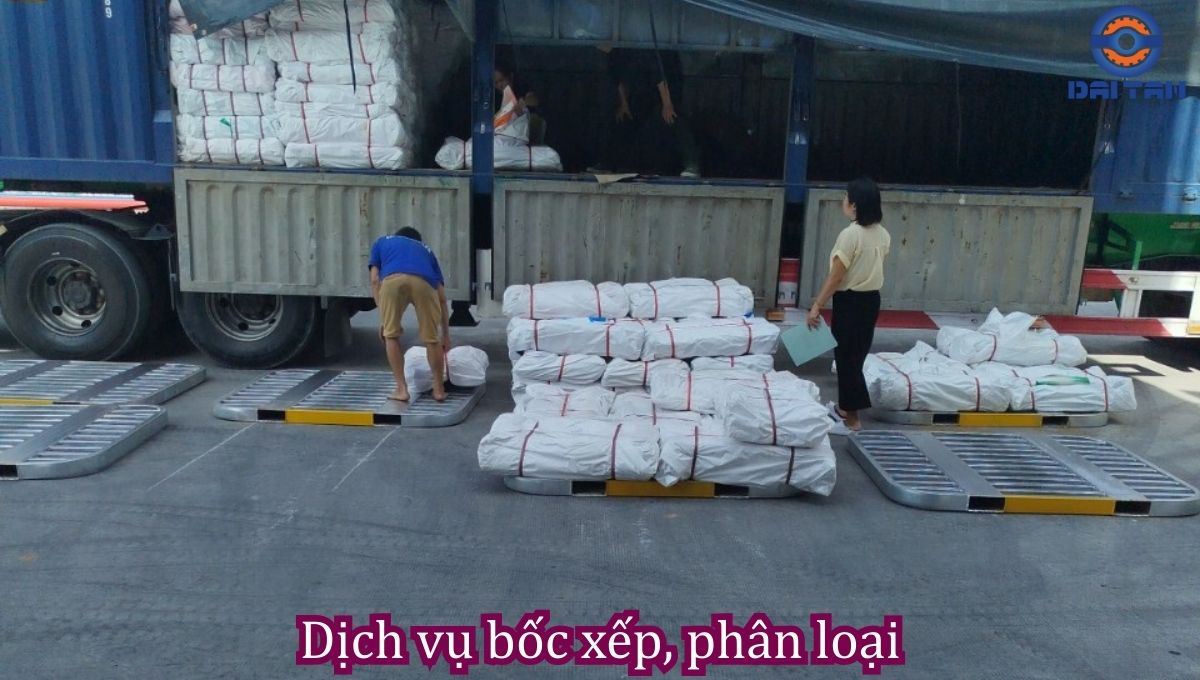 Dịch vụ rút hàng container