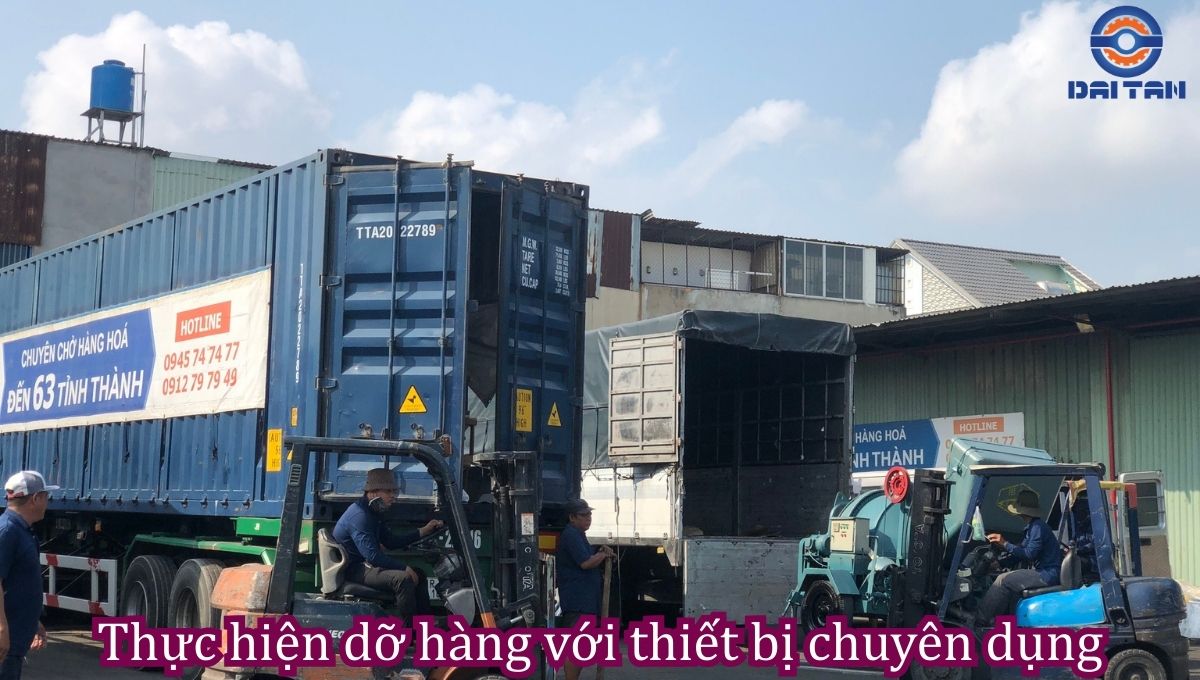 Quy trình xếp dở hàng container
