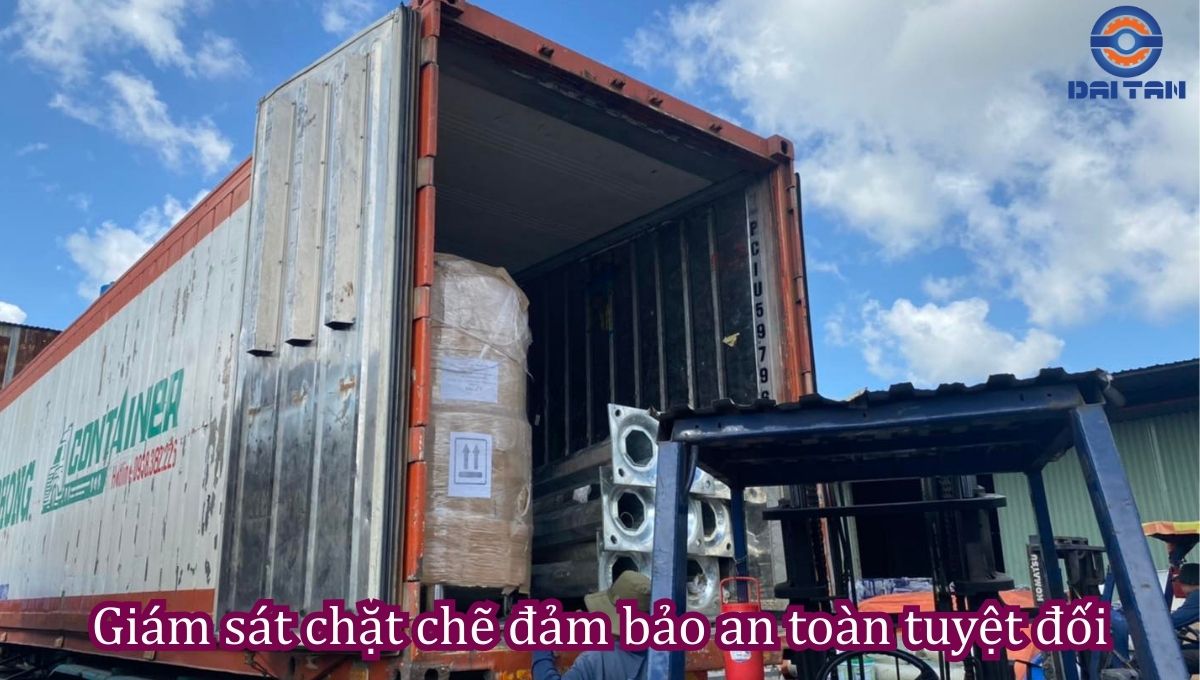 Quy trình xếp dở hàng container