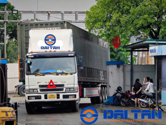 nhà xe vận chuyển Container