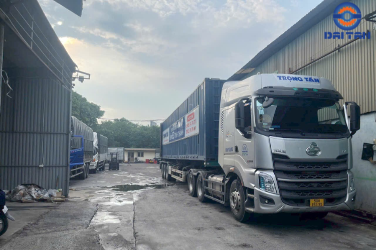 Giá trucking container từ Cảng Phước An đi KCN Hồng Tiến