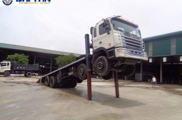 xe-nang-dau-van-chuyen-co-gioi-chuyen-nghiep-sieu-an xe-nang-dau-van-chuyen-co-gioi-chuyen-nghiep-sieu-an